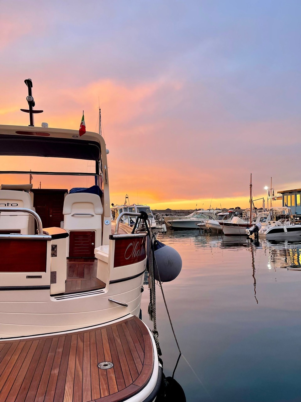 Shared boat tour at Sunset