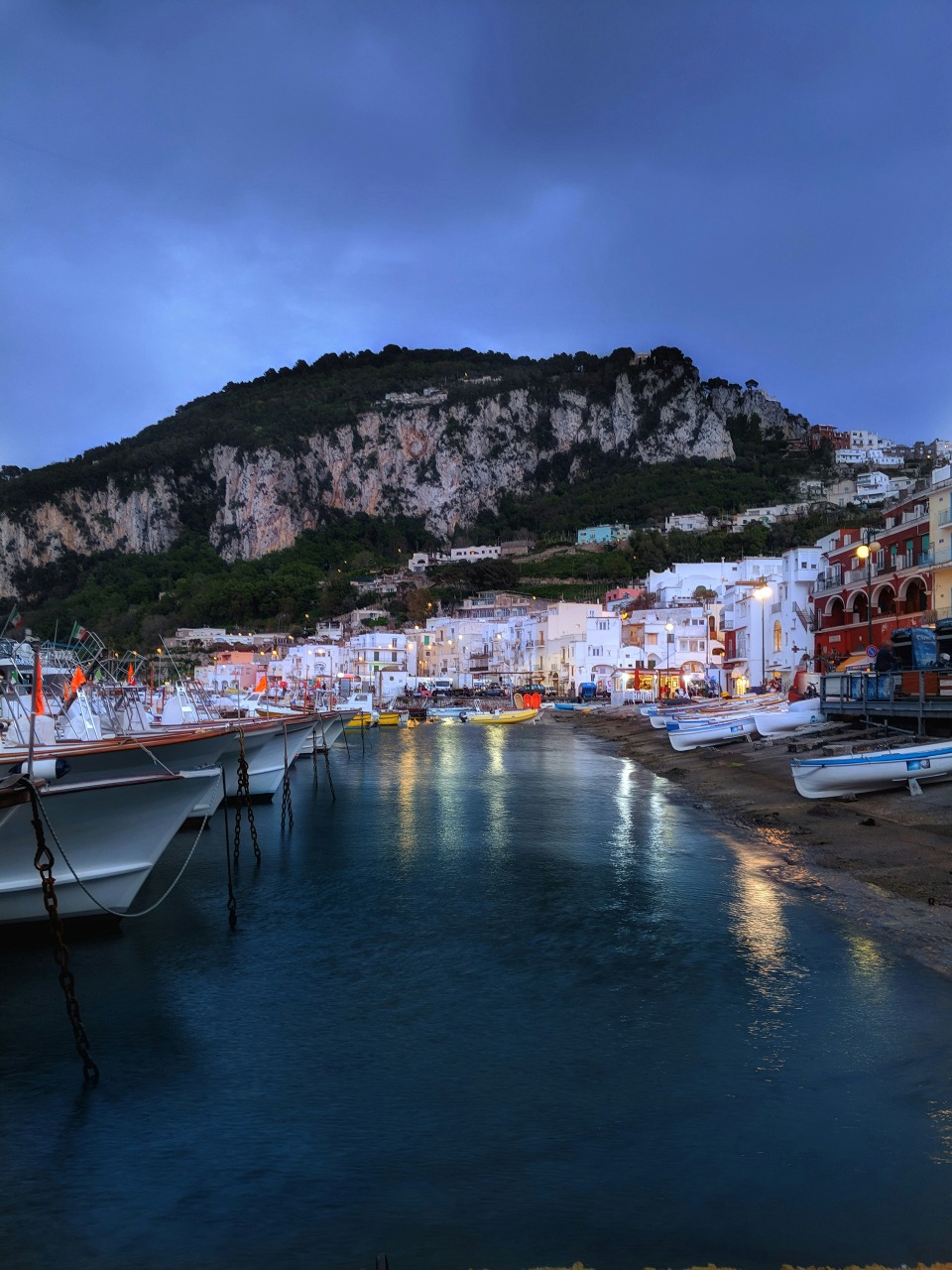 Tour in barca condiviso "Capri Day & Night"