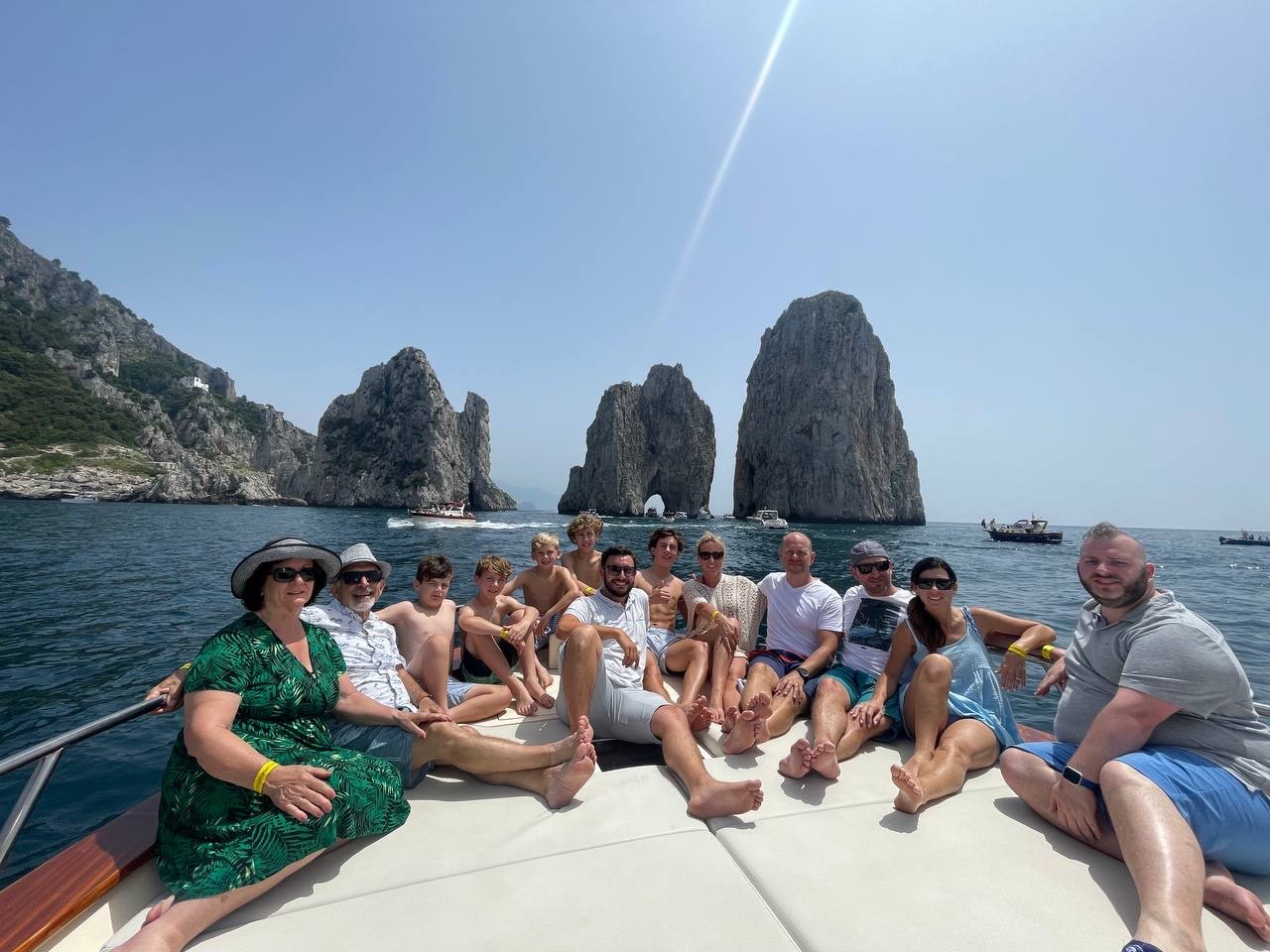 Shared boat tour in Capri